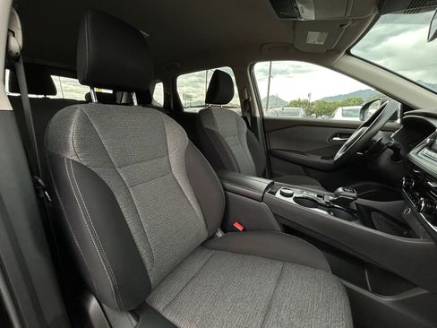 Used 2022 Nissan Rogue SV AWD/4WD image 24