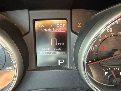 Used 2011 Jeep Grand Cherokee Overland AWD/4WD image 8