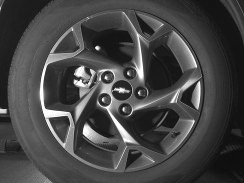 Used 2025 Chevrolet Trax LT image 14