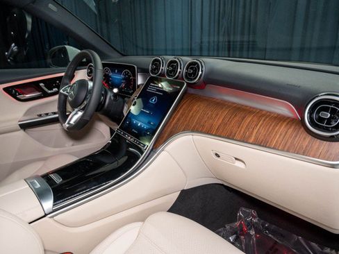 New 2026 Mercedes-Benz GLC 300 4MATIC image 17