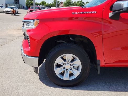 Used 2025 Chevrolet Silverado 1500 LT image 8