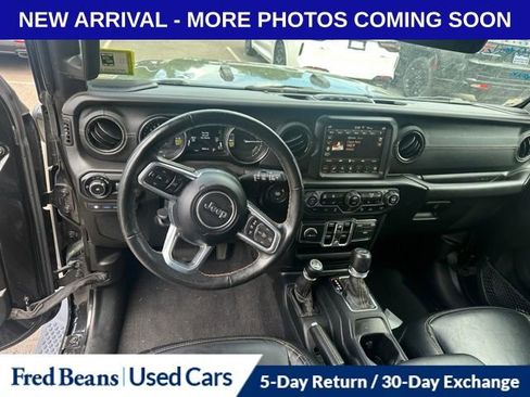 Used 2021 Jeep Wrangler Unlimited Sahara AWD/4WD image 12