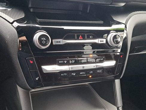 Certified 2022 Ford Explorer ST-Line w/ Class IV Trailer Tow Package image 33