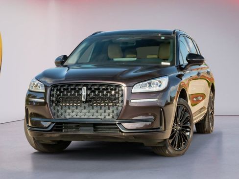 Used 2023 Lincoln Corsair Reserve w/ Equipment Group 201A AWD/4WD image 1