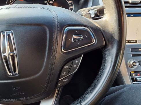 Used 2017 Lincoln MKZ Reserve FWD image 22