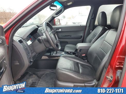 Used 2011 Ford Escape Limited w/ Class II Trailer Tow Pkg image 8