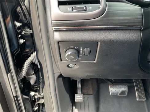 Used 2019 Jeep Grand Cherokee Limited X image 30