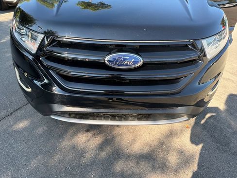 Used 2018 Ford Edge SEL w/ Equipment Group 201A FWD image 46