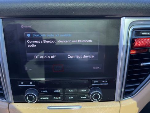 Used 2017 Porsche Macan AWD/4WD image 25