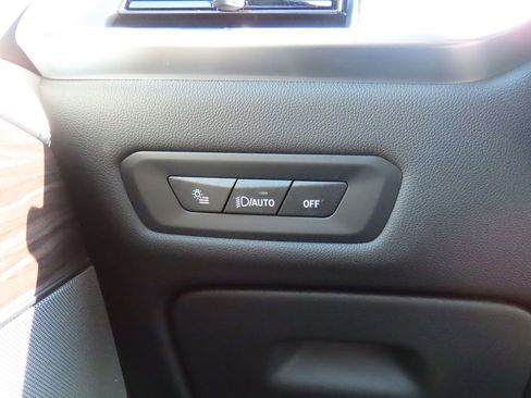 New 2026 BMW X5 xDrive40i w/ Executive Package image 39