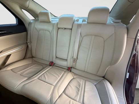 Used 2013 Lincoln MKZ FWD image 13