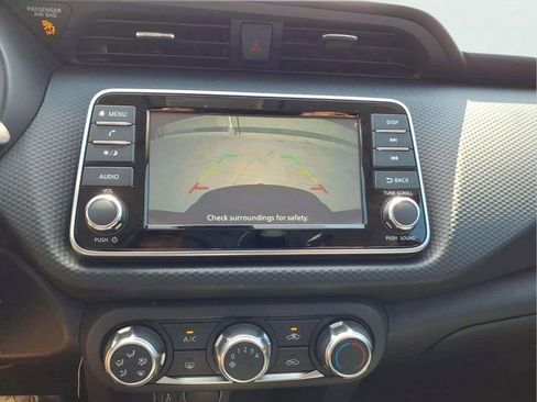 Used 2025 Nissan Kicks Play S image 16