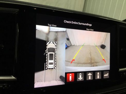 Used 2024 Chrysler Pacifica Limited w/ S Appearance Package image 11