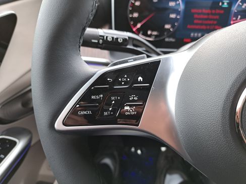 New 2026 Mercedes-Benz GLC 300 4MATIC image 17