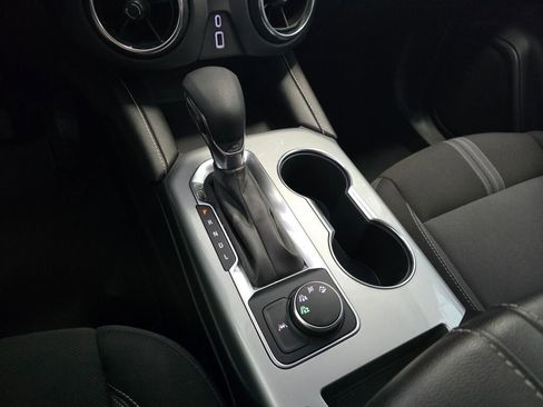 Used 2025 Chevrolet Blazer LT image 35