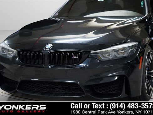 Used 2018 BMW M4 Coupe image 11