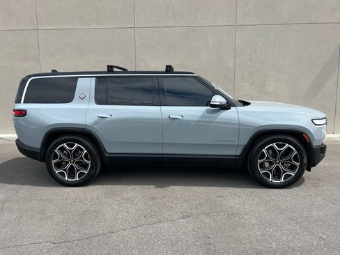 Used 2024 Rivian R1S Adventure Dual AWD/4WD image 5