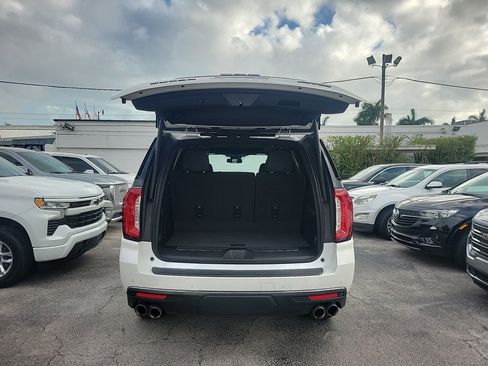Used 2024 GMC Yukon AT4 w/ Technology Package image 23