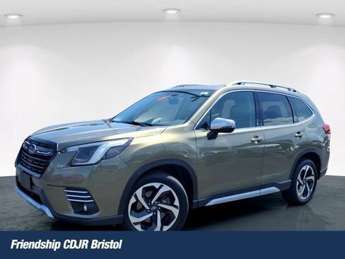 Used 2023 Subaru Forester Touring AWD/4WD image 1