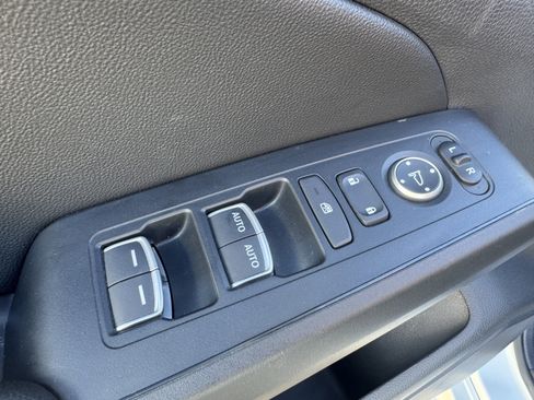 Used 2024 Honda Civic EX-L image 10