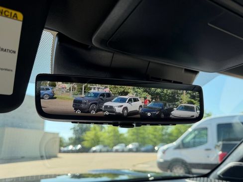 Certified 2025 Toyota Tacoma Limited AWD/4WD image 27