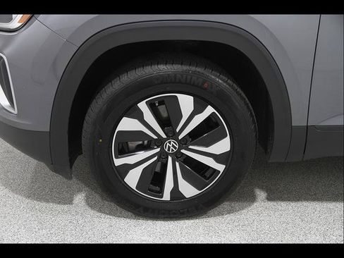 Certified 2024 Volkswagen Atlas SE AWD/4WD image 22