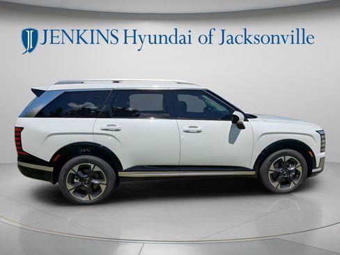 New 2026 Hyundai Palisade Limited FWD image 2