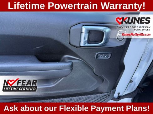 Used 2025 Jeep Wrangler Rubicon image 23