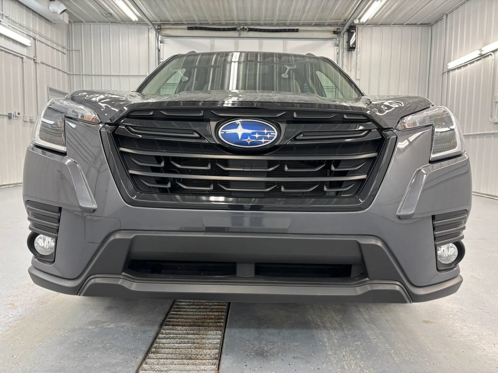 Used 2023 Subaru Forester Premium AWD/4WD image 11