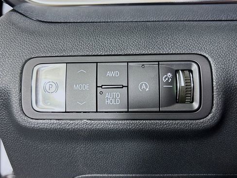 New 2026 GMC Terrain Denali w/ LPO, Black Badging Package AWD/4WD image 10
