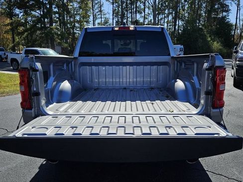 New 2026 RAM 1500 Big Horn AWD/4WD image 13