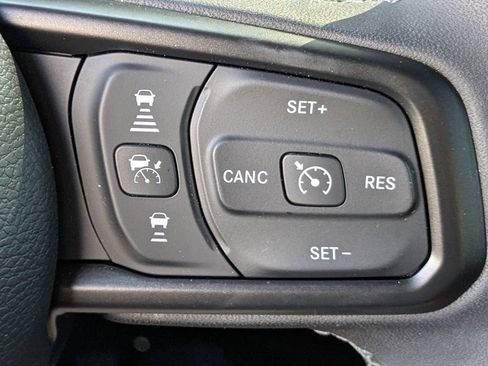 Used 2025 Jeep Wrangler Unlimited Sport AWD/4WD image 24