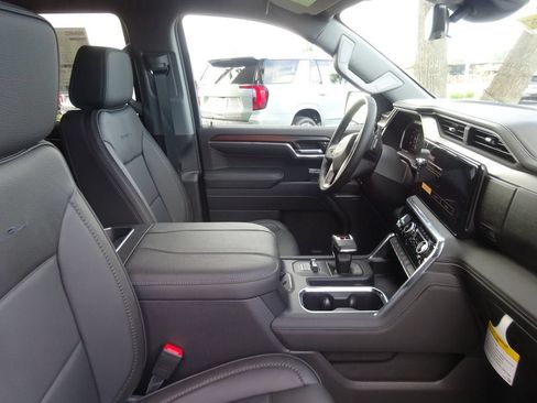 New 2026 GMC Sierra 1500 Elevation AWD/4WD image 17
