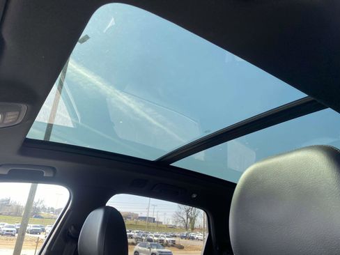 Used 2017 Audi Q7 3.0T Premium w/ Towing Package image 18