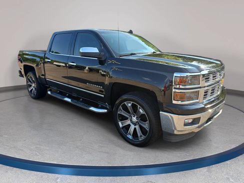 Used 2015 Chevrolet Silverado 1500 LTZ Z71 w/ LTZ Plus Package AWD/4WD image 3