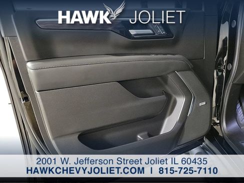 Used 2026 Chevrolet Tahoe Z71 w/ Comfort Package AWD/4WD image 22