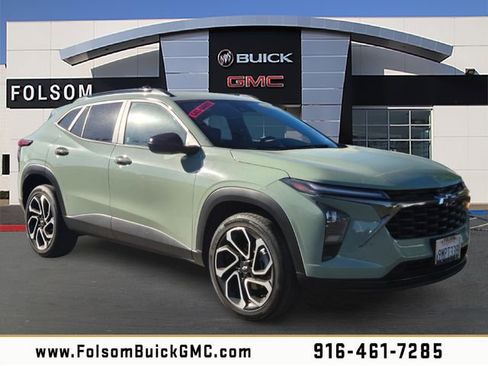 Used 2024 Chevrolet Trax RS w/ Driver Confidence Package image 1