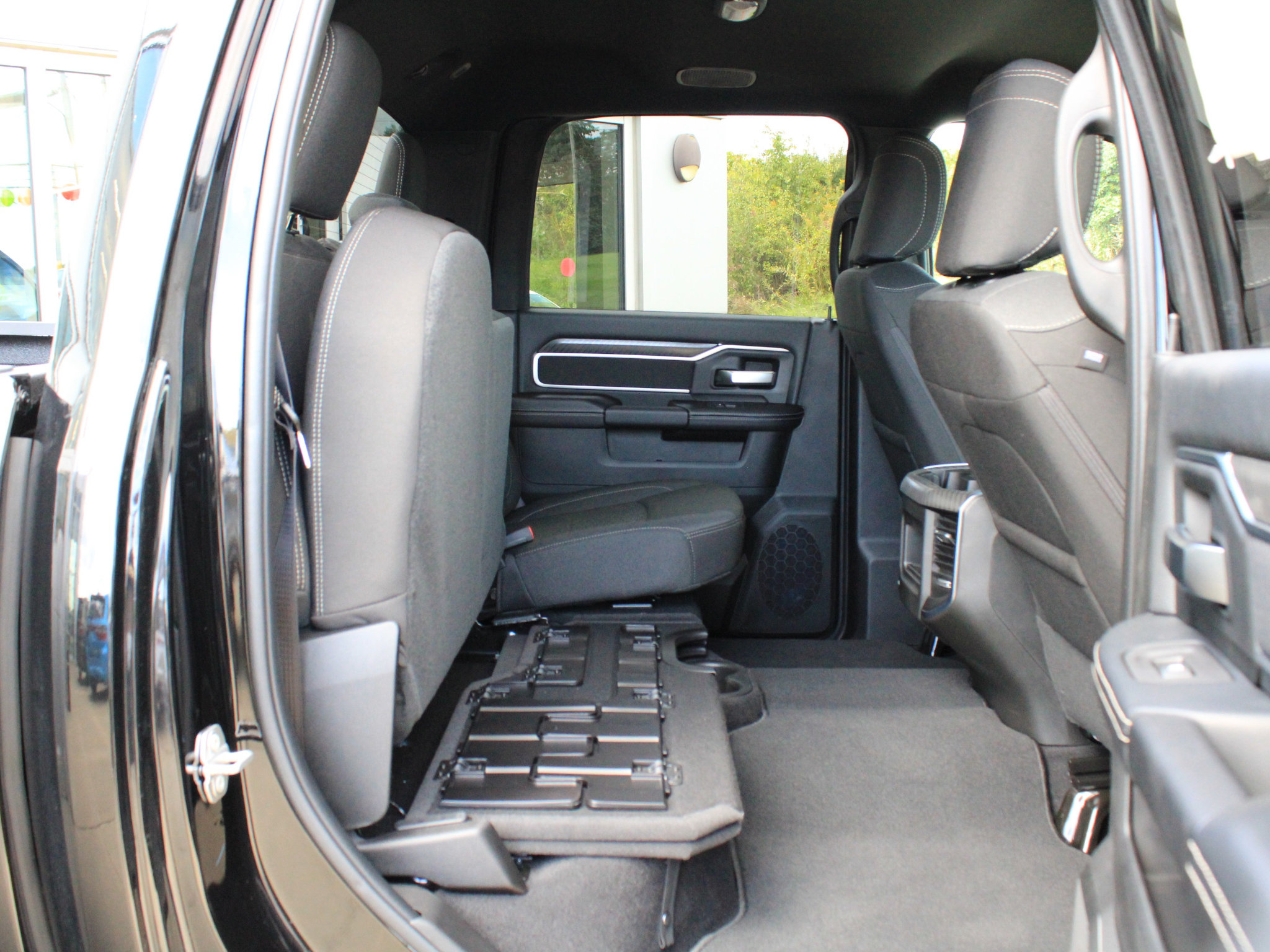 New 2027 RAM 3500 Big Horn AWD/4WD image 31