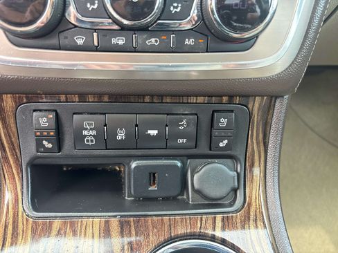 Used 2015 GMC Acadia Denali AWD/4WD image 24