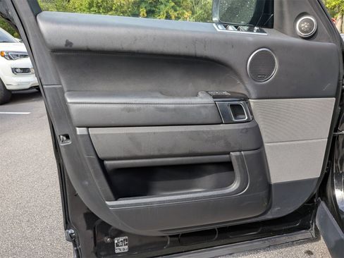 Used 2022 Land Rover Range Rover Sport HSE Silver Edition image 12