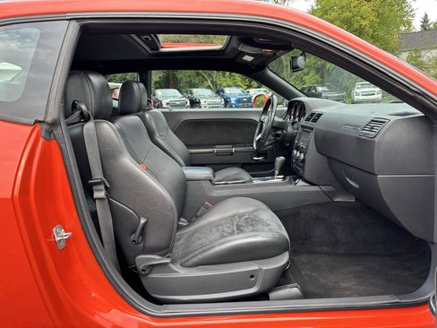 Used 2008 Dodge Challenger SRT8 RWD image 16