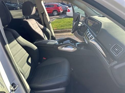 Used 2024 Mercedes-Benz GLS 450 4MATIC w/ Pinnacle Trim Package image 17