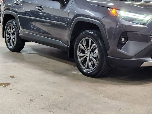 Used 2025 Toyota RAV4 Limited AWD/4WD image 16