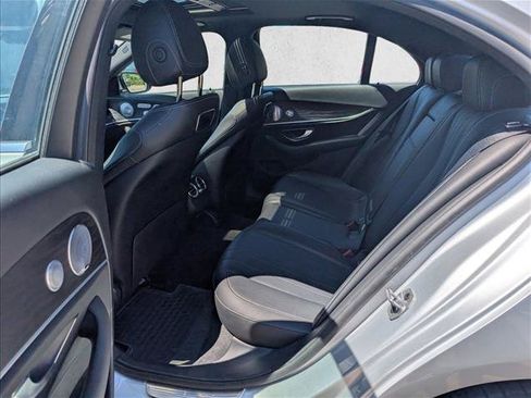 Used 2019 Mercedes-Benz E 300 image 18