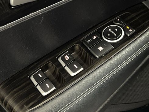 Used 2020 Kia Sorento L image 13