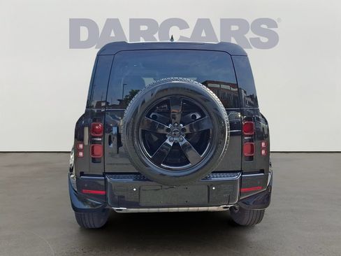 Used 2025 Land Rover Defender 110 S AWD/4WD image 5
