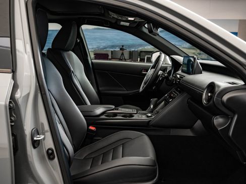 Certified 2025 Lexus IS 350 F Sport w/ Navigation Package image 24