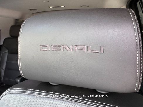 Used 2016 GMC Yukon Denali w/ Open Road Package RWD image 24