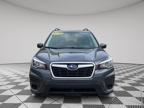 Used 2020 Subaru Forester Premium image 2