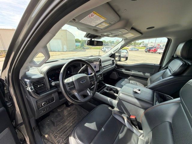 Used 2025 Ford F350 Lariat w/ Lariat Ultimate Package AWD/4WD image 8